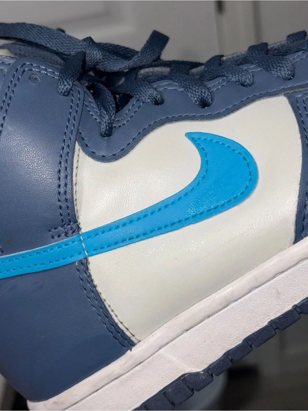 Nike Kids High-Top Sneakers in Navy, White & Bright Blue